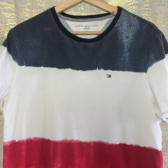 Tommy Hilfiger Blue/White And Red Short Sleeve Dip Dye T-Shirt Size M - Picture 3 of 13